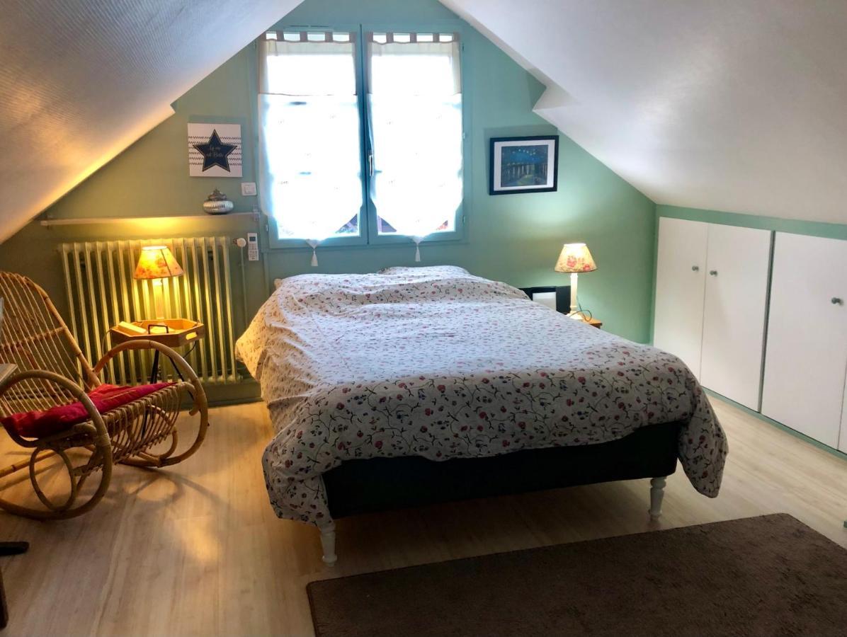 אוקזר Chambre Double Avec Salle De Bain Privative מראה חיצוני תמונה